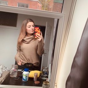 Meet your Posher, Emma